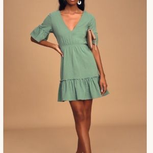NWT Lulus sunshine daydream sage green dress
